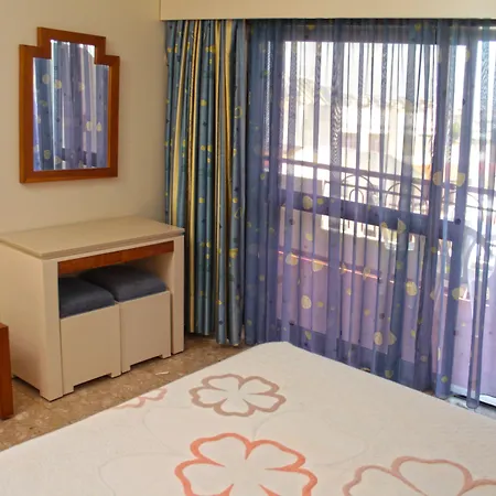 Clube Vau 17 By Atlantichotels - Al 3* Портіман