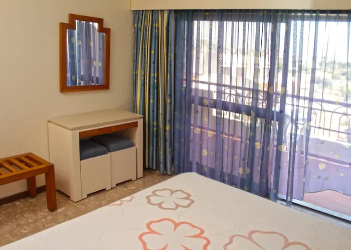 Clube Vau 17 By Atlantichotels - Al 3* Portimão