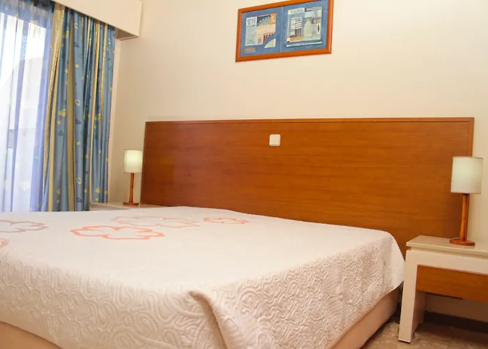 Clube Vau 17 By Atlantichotels - Al Portimão