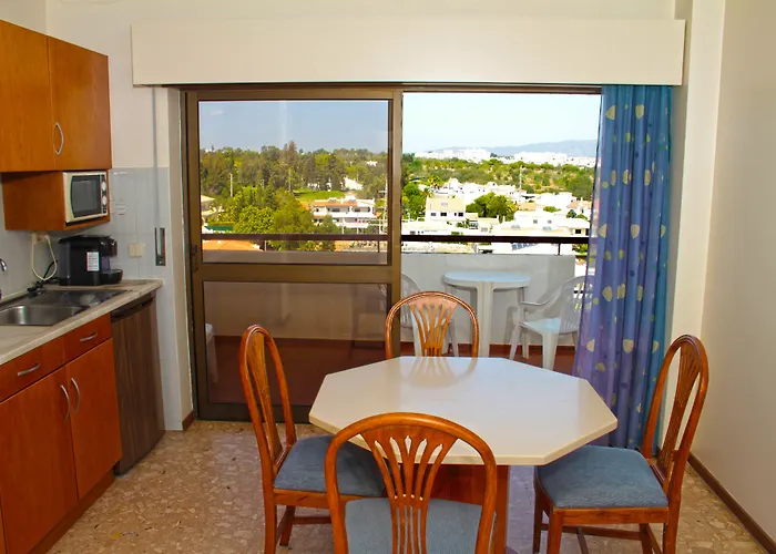 Clube Vau 17 By Atlantichotels - Al Appartement Portimão