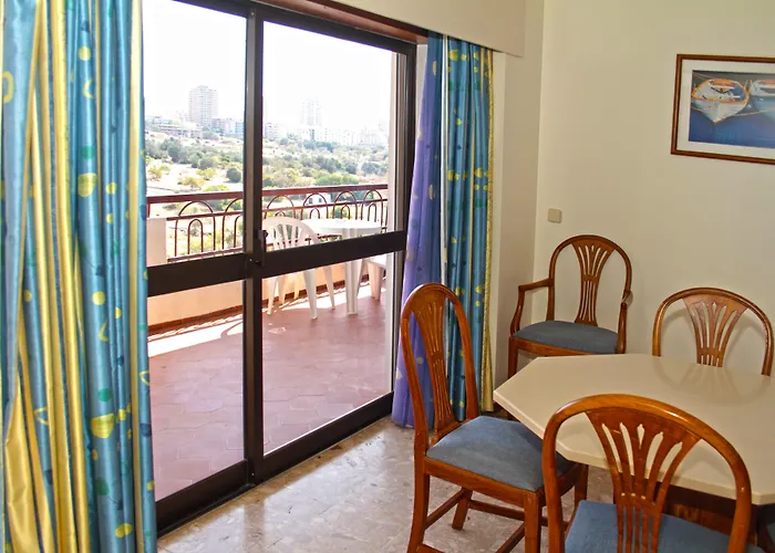 Clube Vau 17 By Atlantichotels - Al Portimão